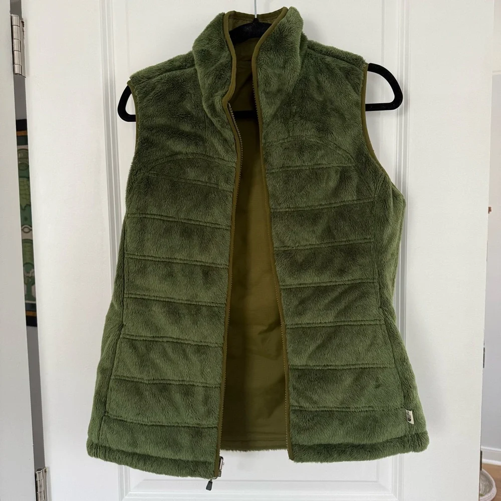 The North Face reversible zip-up vest - Picture 2 of 6
